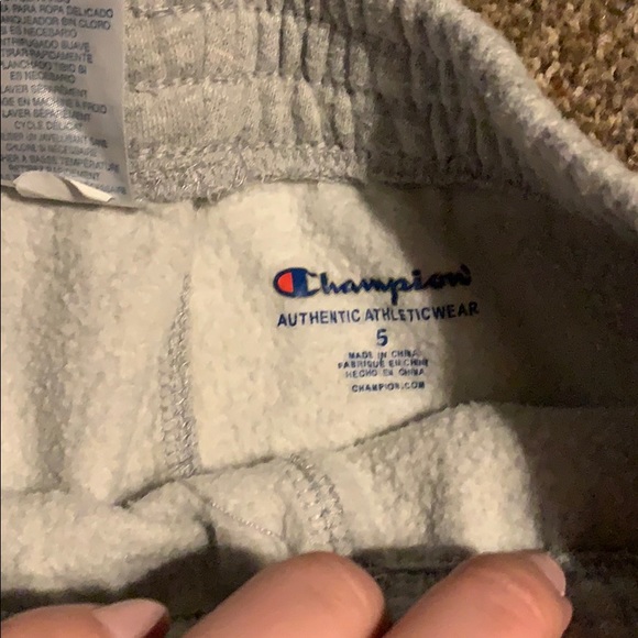 Kids champion sweatpants size 5 - Picture 2 of 3